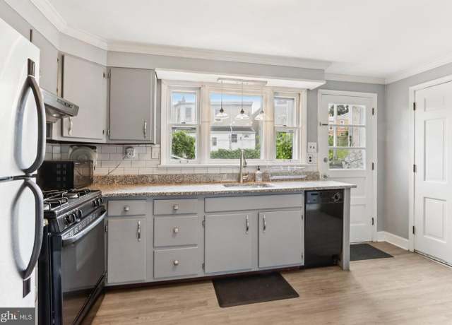Property at 186 Conarroe St, Philadelphia, PA 19127, 3 beds, 1.5 baths