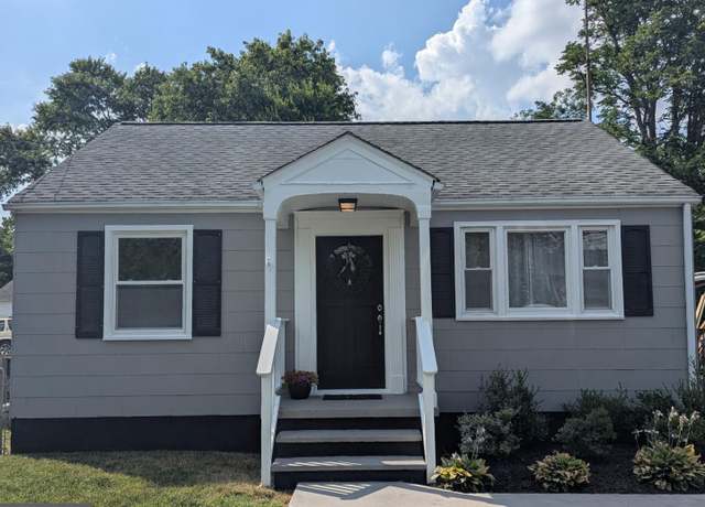 Property at 411 Pratt St, Fredericksburg, VA 22405, 2 beds, 1 bath
