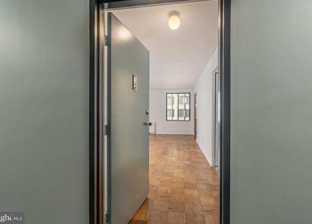 Property at 1420 N St NW #404, Washington, DC 20005, 1 bed, 1 bath