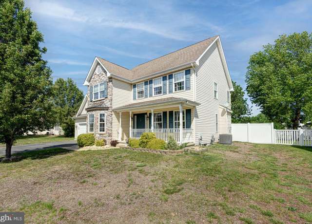 Property at 167 Garrisons Lake Blvd, Smyrna, DE 19977, 4 beds, 2.5 baths