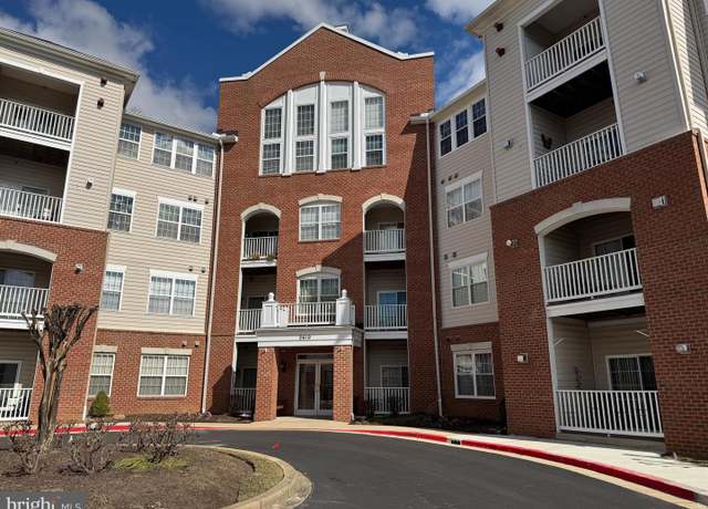 Property at 2610 Chapel Lake Dr #404, Gambrills, MD 21054, 2 beds, 2.5 baths