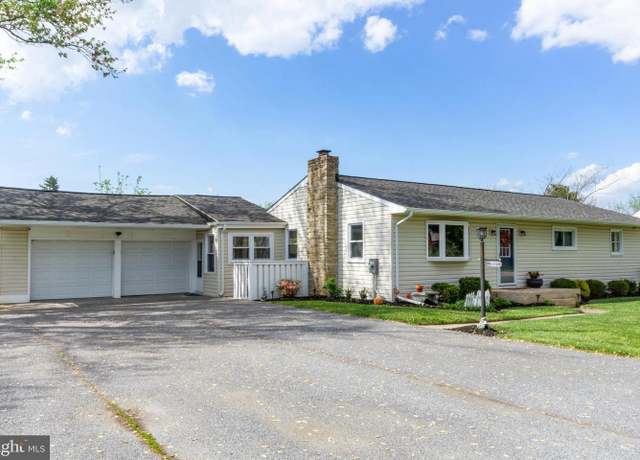 Property at 1556 Fairmount Rd, Hampstead, MD 21074, 4 beds, 2 baths