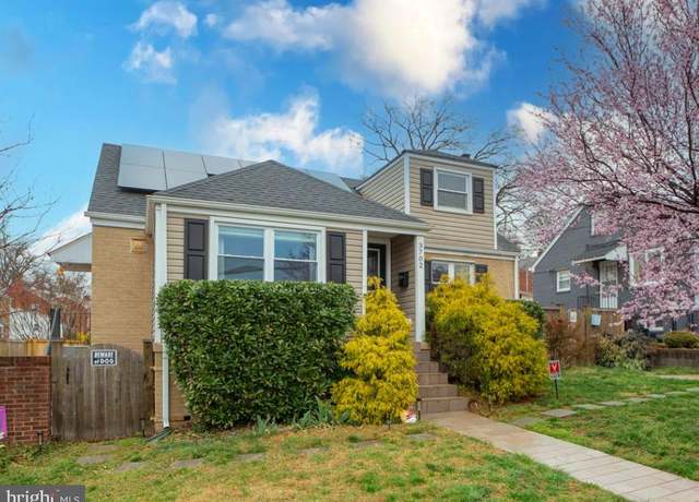 Property at 3702 Longfellow St, Hyattsville, MD 20782, 4 beds, 3 baths