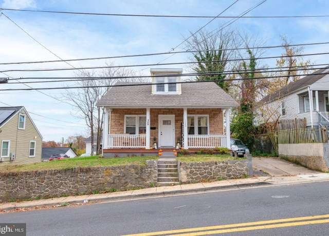 Property at 1208 Larchmont Ave, Capitol Heights, MD 20743, 4 beds, 2 baths