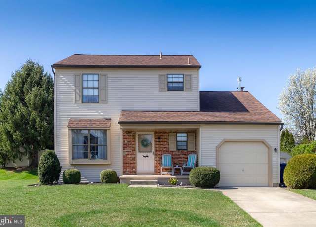 Property at 3 Cumberland Dr, Voorhees, NJ 08043, 3 beds, 2.5 baths