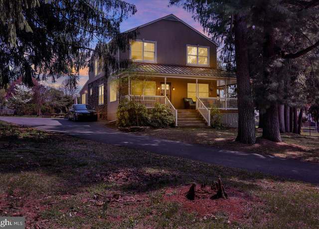 Property at 3401 Eisenbrown Rd, Reading, PA 19605, 4 beds, 2 baths