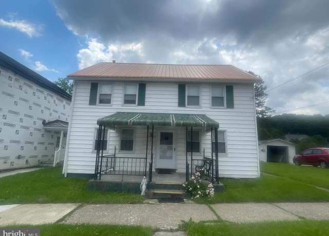 Property at 315 High St, Williamsburg, PA 16693, 4 beds, 1.5 baths