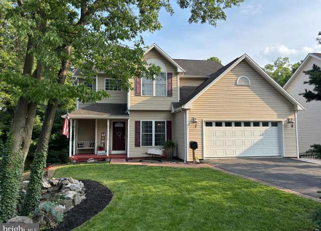 Property at 2917 Glenwood Rd, Camp Hill, PA 17011, 3 beds, 2.5 baths