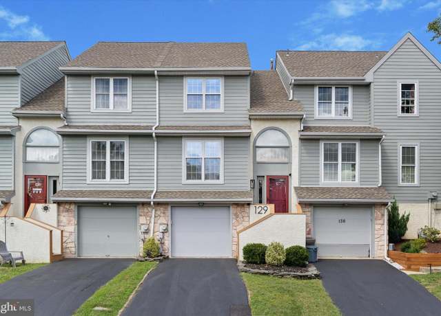 Property at 129 Knollwood Ct, Aston, PA 19014, 2 beds, 2.5 baths