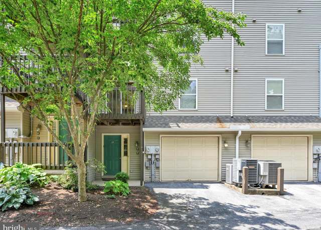 Property at 34 Westpointe Dr, Ephrata, PA 17522, 2 beds, 2 baths