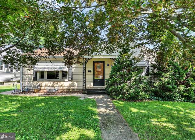 Property at 9 Lafayette St, Hanover, PA 17331, 3 beds, 1 bath