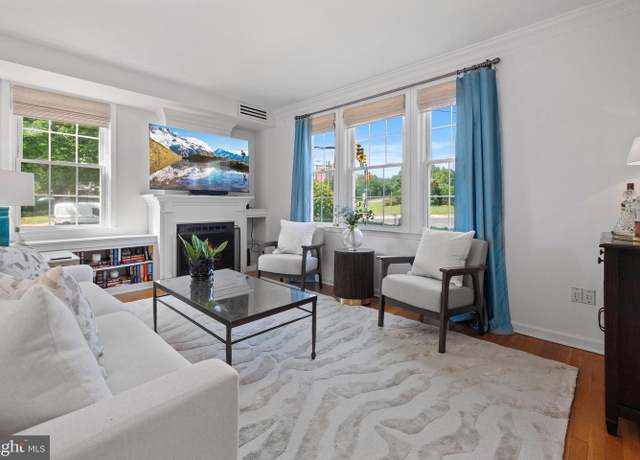 Property at 3 Russell Rd Unit 3B, Alexandria, VA 22301, 2 beds, 1 bath