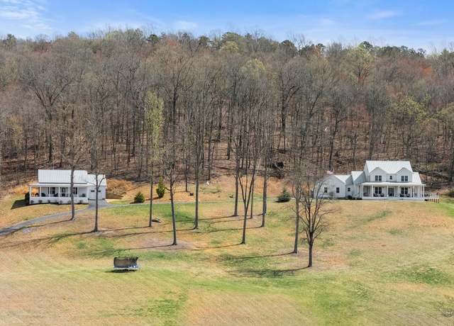 Property at 9550 Poorhouse Rd, Marshall, VA 20115, 4 beds, 4.5 baths