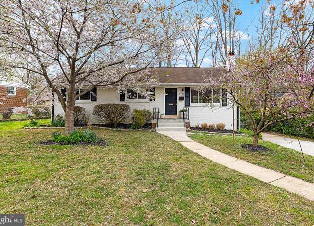 Property at 3221 Sherry Ct, Falls Church, VA 22042, 3 beds, 3 baths