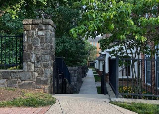 Property at 4463A Beacon Grove Cir Unit 702A, Fairfax, VA 22033, 2 beds, 2.5 baths