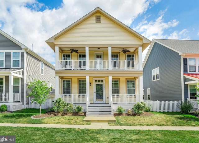 Property at 42984 Nashua St, Ashburn, VA 20147, 3 beds, 3.5 baths