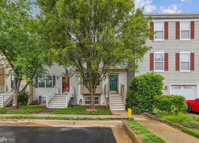 Property at 14208 Creekbranch Way, Gainesville, VA 20155, 3 beds, 3.5 baths