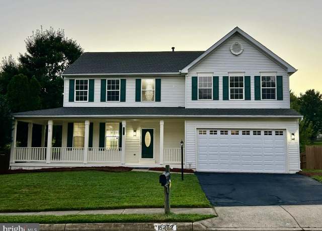 Property at 15472 Ambergate Dr, Woodbridge, VA 22193, 4 beds, 3.5 baths