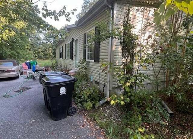 Property at 85 Hazelwood Ct, Dover, DE 19901, 3 beds, 2 baths