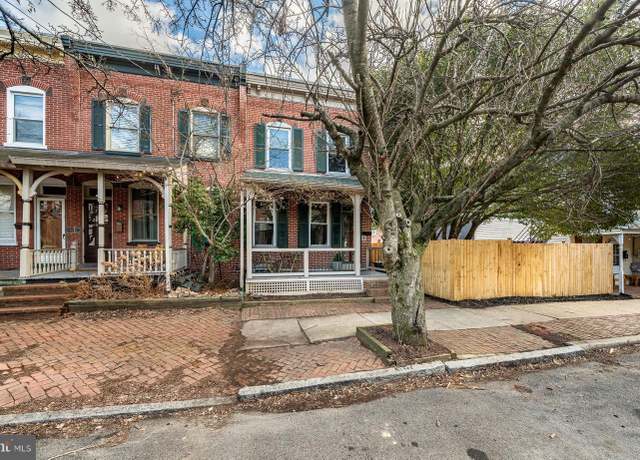 Property at 1800 N Scott St, Wilmington, DE 19806, 3 beds, 2 baths