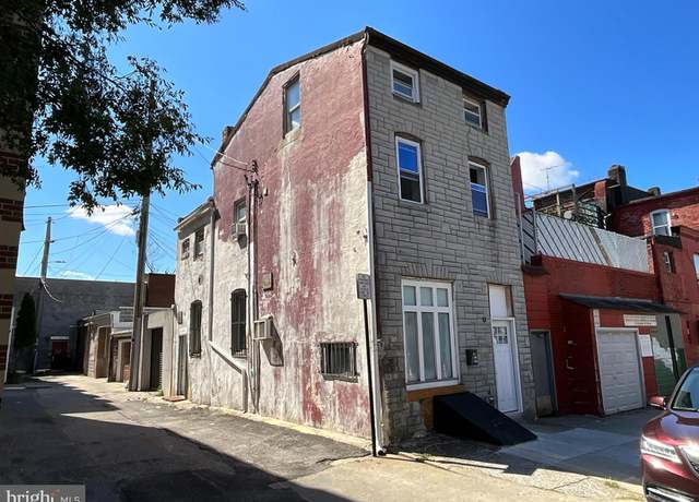 Photo of 1703 E Lombard St, Baltimore, MD 21231