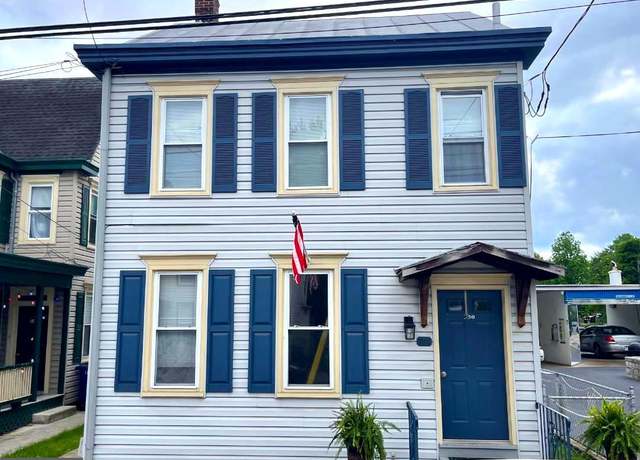 Property at 350 W North St, Carlisle, PA 17013, 4 beds, 4 baths