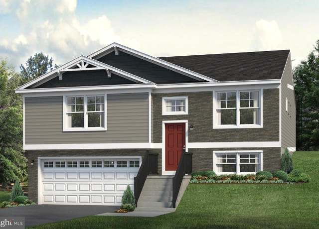 Property at 12 Cheltenham Ln, Carlisle, PA 17013, 3 beds, 2 baths