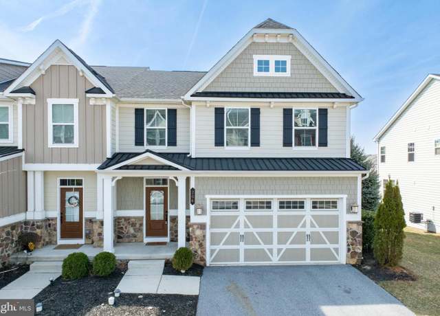 Property at 206 Quarry Point Rd, Malvern, PA 19355, 4 beds, 3.5 baths