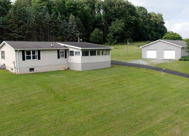 Property at 1953 Renoll Ln, Spring Grove, PA 17362, 3 beds, 1.5 baths