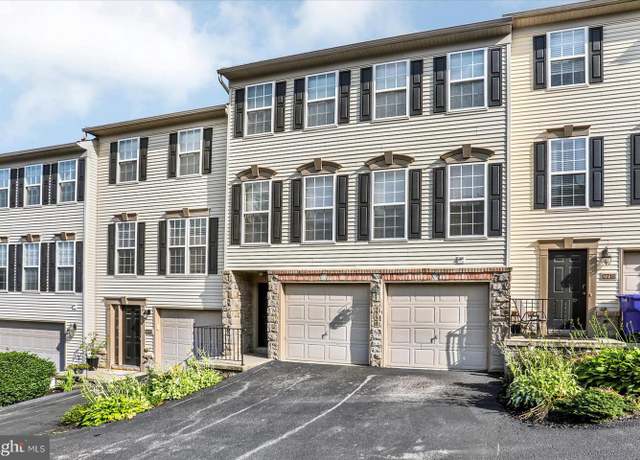 Property at 2720 Foxshire Dr #110, York, PA 17402, 3 beds, 2.5 baths