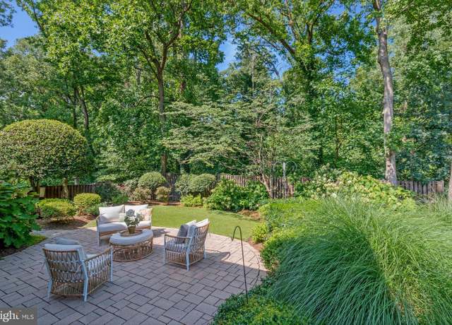 Property at 7123 Park Terrace Dr, Alexandria, VA 22307, 5 beds, 3 baths