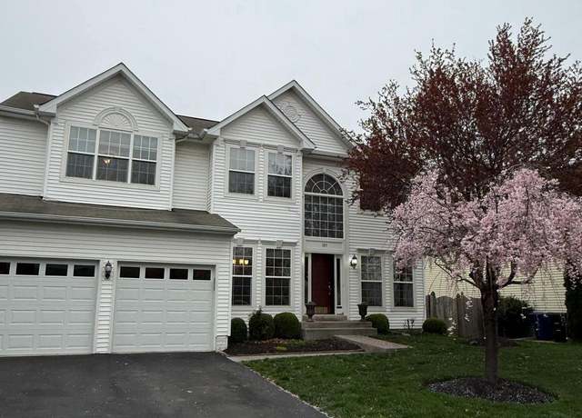 Property at 103 Claude Ct SE, Leesburg, VA 20175, 5 beds, 4.5 baths
