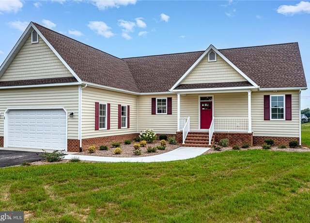 Property at 66 Old Field Rd, Irvington, VA 22480, 3 beds, 2 baths