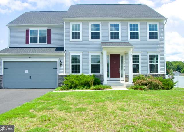Property at 9003 Walnut Hill Rd, Fredericksburg, VA 22408, 5 beds, 3.5 baths