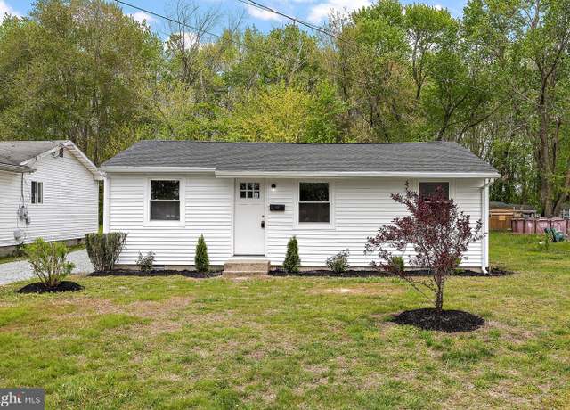 Property at 112 W Mispillion St, Harrington, DE 19952, 3 beds, 2 baths