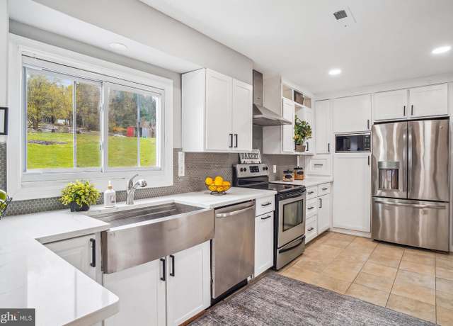 Property at 13201 Nittany Ct, Union Bridge, MD 21791, 4 beds, 4 baths