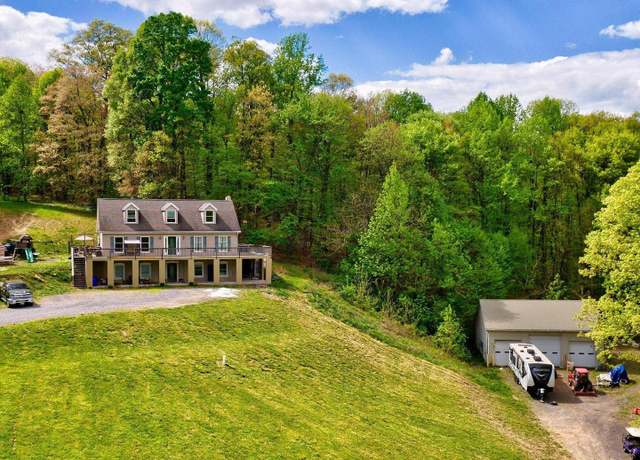 Property at 4110 Basford Rd, Frederick, MD 21703, 5 beds, 3.5 baths