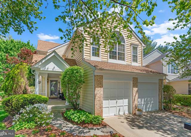 Property at 11 Marketree Ct, Montgomery Village, MD 20886, 4 beds, 2.5 baths