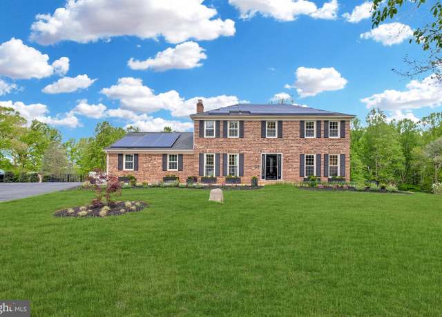 Property at 13612 Glenhurst Rd, North Potomac, MD 20878, 5 beds, 3.5 baths