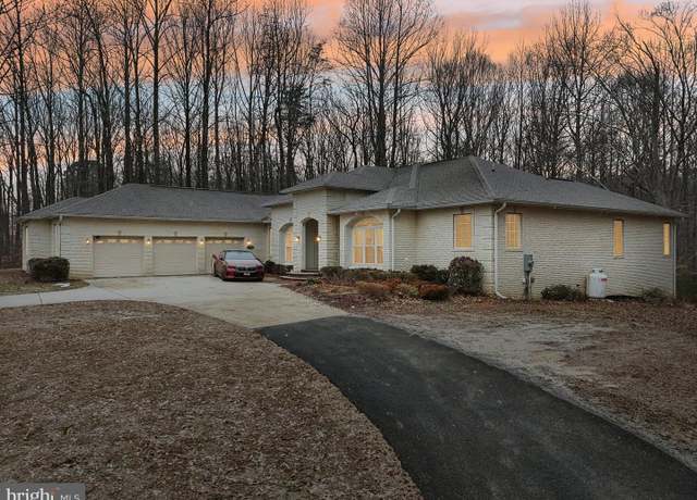 Property at 13716 Molly Berry Rd, Brandywine, MD 20613, 4 beds, 5.5 baths