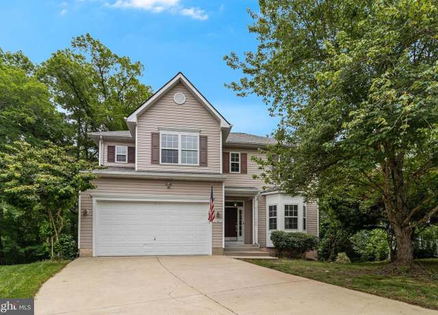Property at 21452 Cameron Ct, Lexington Park, MD 20653, 4 beds, 3.5 baths