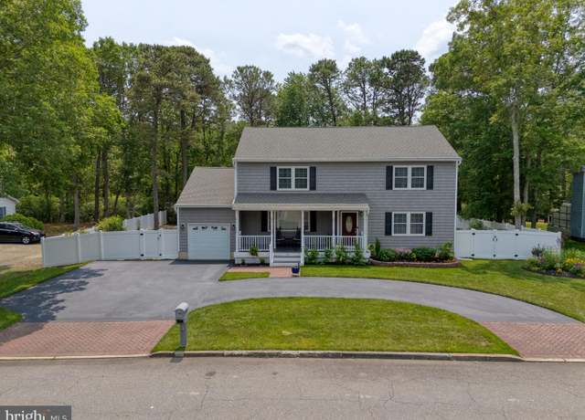 Property at 727 Oxford Rd, Lanoka Harbor, NJ 08734, 4 beds, 3.5 baths