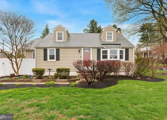 Property at 3 Buttonwood Ave, Malvern, PA 19355, 3 beds, 2 baths