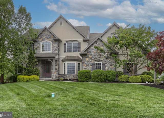 Property at 132 Savannah Dr, Hummelstown, PA 17036, 5 beds, 4.5 baths