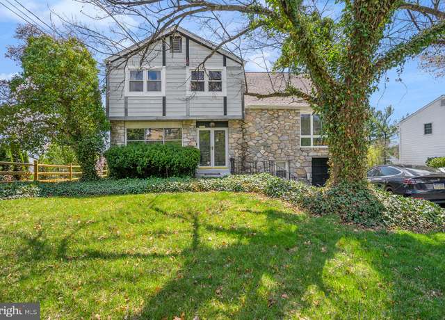 Property at 1057 Fitzwatertown Rd, Roslyn, PA 19001, 4 beds, 2.5 baths