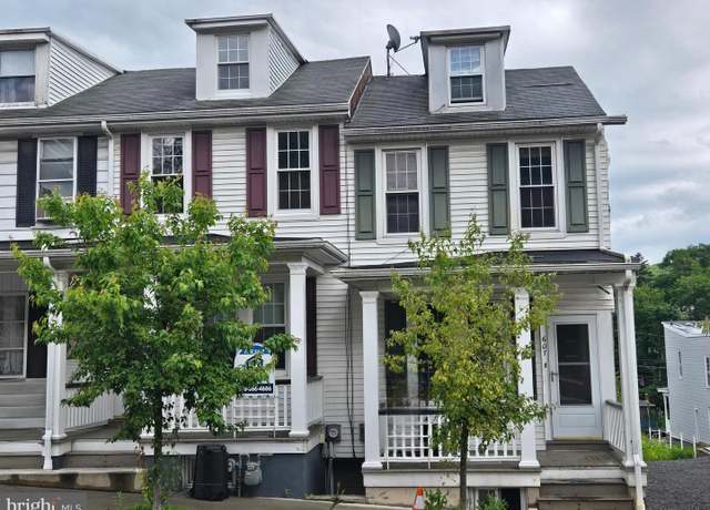 Property at 607 E Market St, Pottsville, PA 17901, 2 beds, 1 bath