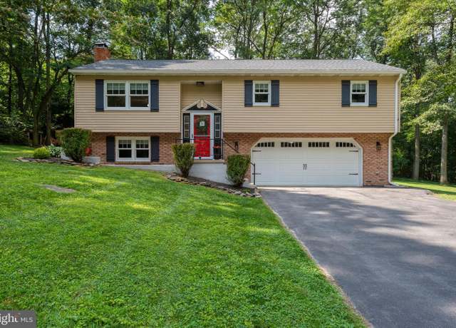 Property at 4378 Brush Ln, Felton, PA 17322, 3 beds, 2 baths