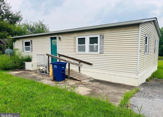 Property at 1659 Wood Crest Ln, Glen Rock, PA 17327, 2 beds, 1 bath