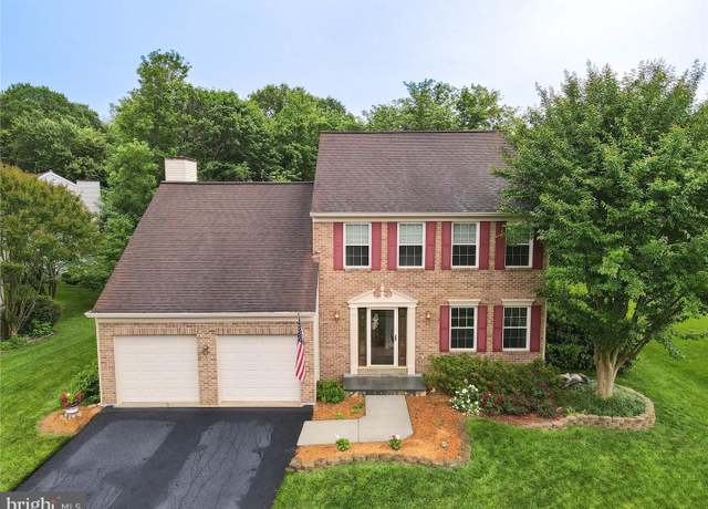 Property at 5441 Gladewright Dr, Centreville, VA 20120, 4 beds, 2.5 baths
