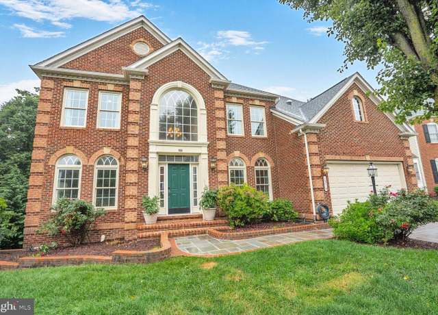 Property at 13013 Dunhill Dr, Fairfax, VA 22030, 5 beds, 4.5 baths